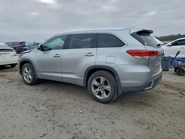 5TDDZRFH4HS412228 2017 TOYOTA HIGHLANDER - Image 2