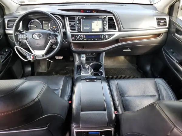 5TDDZRFH4HS418840 2017 TOYOTA HIGHLANDER - Image 8