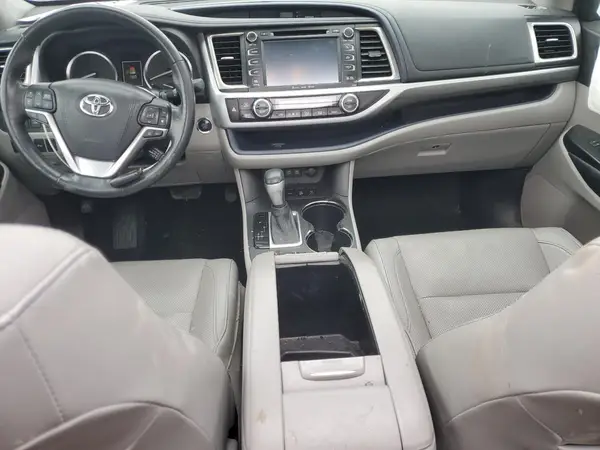 5TDDZRFH4HS420281 2017 TOYOTA HIGHLANDER - Image 8