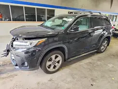 5TDDZRFH4HS446623 2017 TOYOTA HIGHLANDER