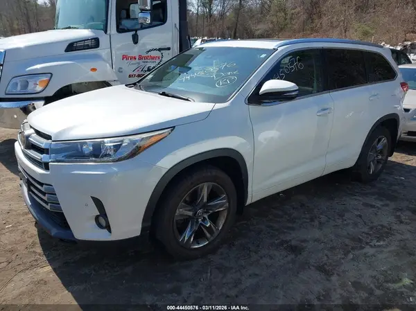 5TDDZRFH4HS448212 2017 TOYOTA HIGHLANDER - Image 2