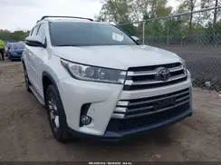 5TDDZRFH4HS449070 2017 TOYOTA HIGHLANDER