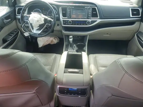 5TDDZRFH4HS453121 2017 TOYOTA HIGHLANDER - Image 8