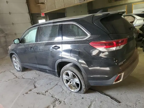 5TDDZRFH4HS453233 2017 TOYOTA HIGHLANDER - Image 2