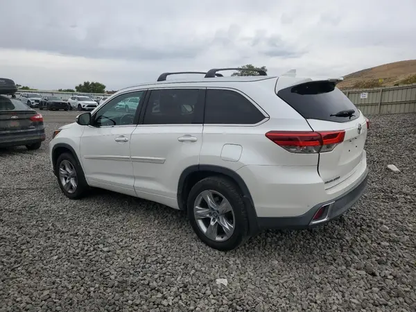 5TDDZRFH4HS453622 2017 TOYOTA HIGHLANDER - Image 2