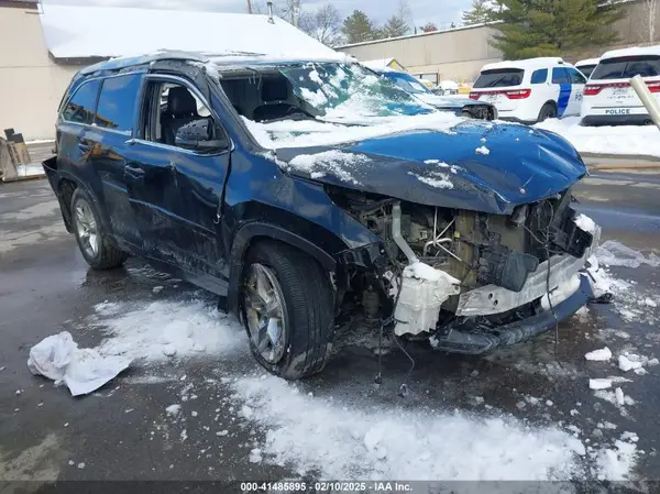 5TDDZRFH4HS474860 2017 TOYOTA HIGHLANDER - Image 1