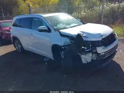 5TDDZRFH4HS482439 2017 TOYOTA HIGHLANDER