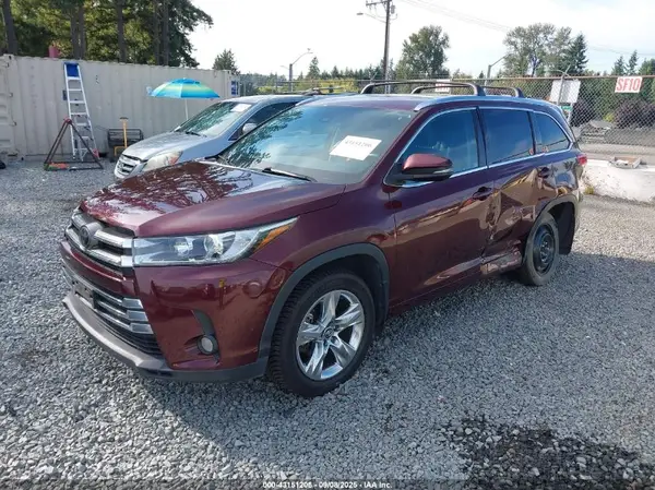 5TDDZRFH4JS487145 2018 TOYOTA HIGHLANDER - Image 2