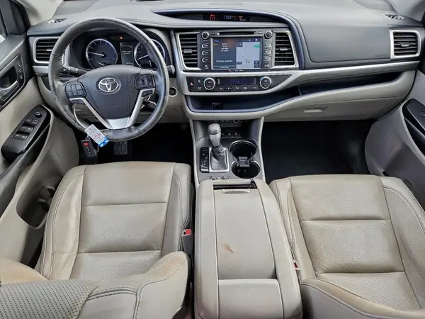 5TDDZRFH4JS826244 2018 TOYOTA HIGHLANDER - Image 8