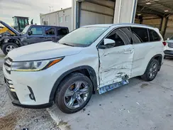 5TDDZRFH4JS864525 2018 TOYOTA HIGHLANDER