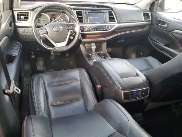 5TDDZRFH4JS865836 2018 TOYOTA HIGHLANDER - Image 8