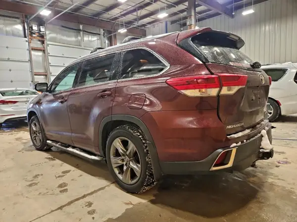 5TDDZRFH4JS896794 2018 TOYOTA HIGHLANDER - Image 2