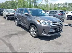 5TDDZRFH4JS911813 2018 TOYOTA HIGHLANDER