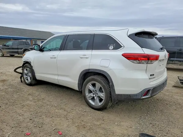 5TDDZRFH4JS912220 2018 TOYOTA HIGHLANDER - Image 2