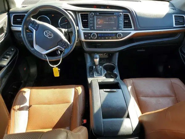 5TDDZRFH4KS712701 2019 TOYOTA HIGHLANDER - Image 8
