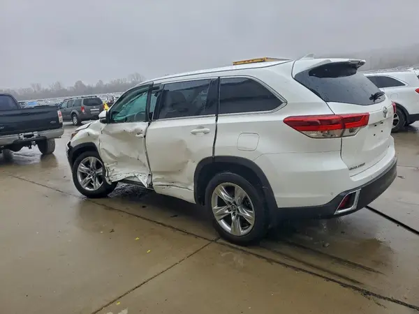 5TDDZRFH4KS724153 2019 TOYOTA HIGHLANDER - Image 2