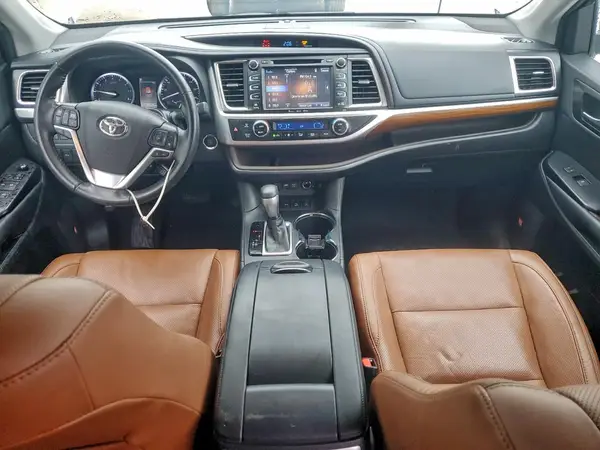 5TDDZRFH4KS724153 2019 TOYOTA HIGHLANDER - Image 8