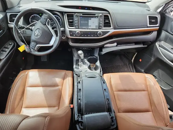 5TDDZRFH4KS919248 2019 TOYOTA HIGHLANDER - Image 8