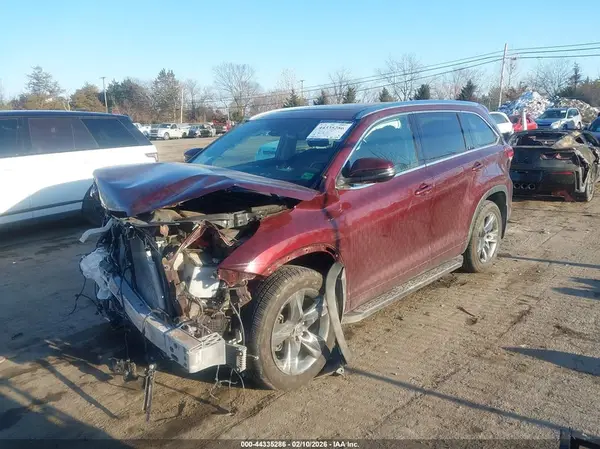 5TDDZRFH4KS927818 2019 TOYOTA HIGHLANDER - Image 2
