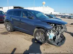 5TDDZRFH4KS940066 2019 TOYOTA HIGHLANDER