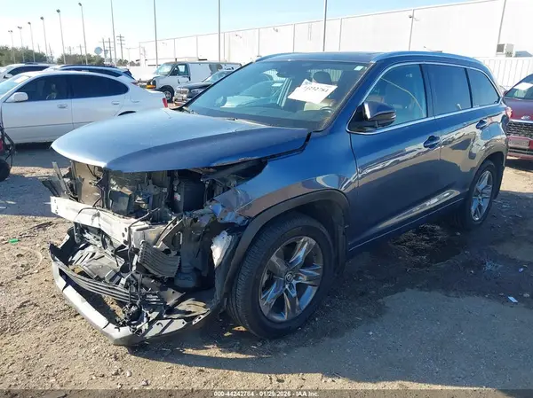 5TDDZRFH4KS940066 2019 TOYOTA HIGHLANDER - Image 2