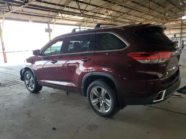 5TDDZRFH4KS947471 2019 TOYOTA HIGHLANDER - Image 2