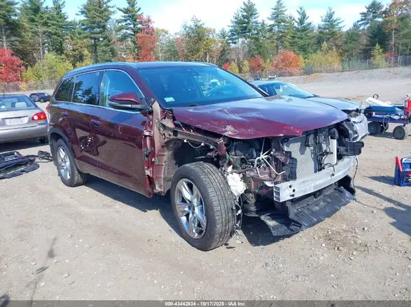 5TDDZRFH4KS958860 2019 TOYOTA HIGHLANDER - Image 1