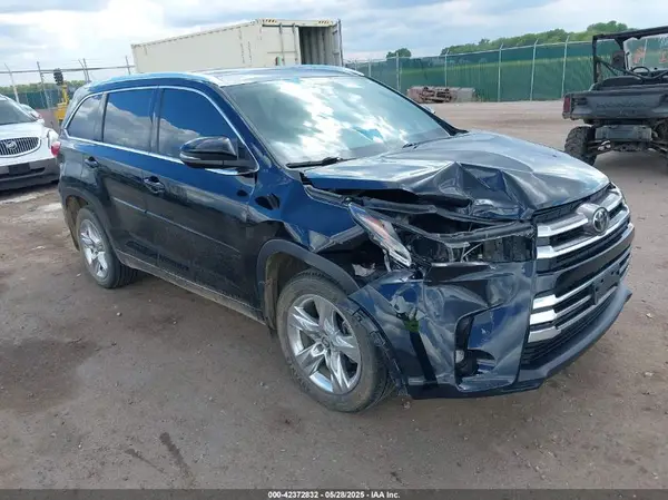 5TDDZRFH4KS986867 2019 TOYOTA HIGHLANDER - Image 1