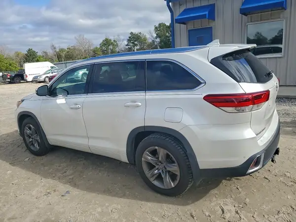 5TDDZRFH4KS997397 2019 TOYOTA HIGHLANDER - Image 2