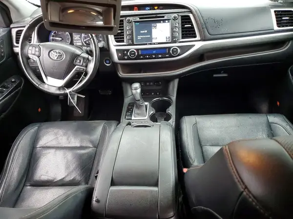 5TDDZRFH5HS388778 2017 TOYOTA HIGHLANDER - Image 8