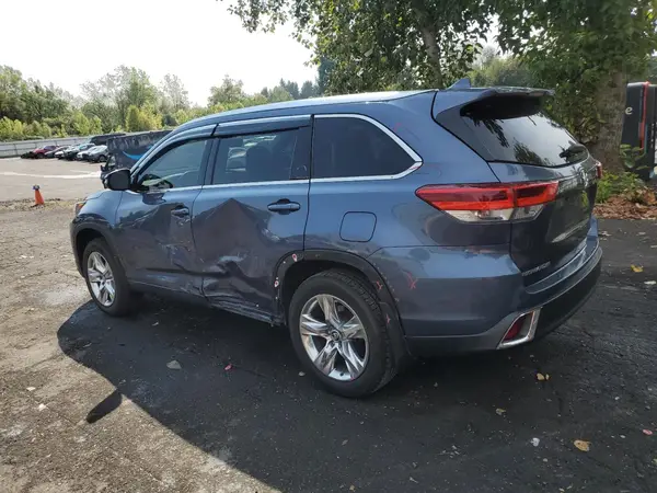 5TDDZRFH5HS413551 2017 TOYOTA HIGHLANDER - Image 2