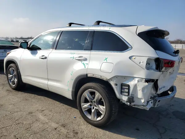 5TDDZRFH5HS418622 2017 TOYOTA HIGHLANDER - Image 2