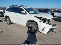5TDDZRFH5HS428423 2017 TOYOTA HIGHLANDER