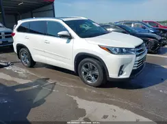 5TDDZRFH5HS428843 2017 TOYOTA HIGHLANDER