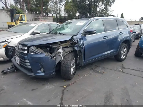 5TDDZRFH5HS447375 2017 TOYOTA HIGHLANDER - Image 2