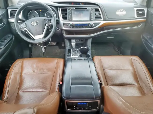 5TDDZRFH5HS458974 2017 TOYOTA HIGHLANDER - Image 8
