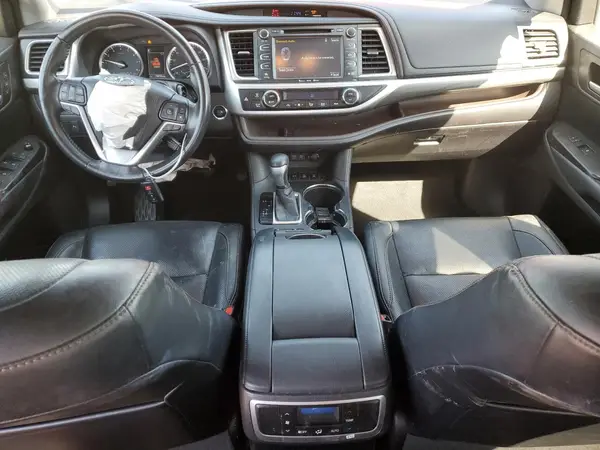 5TDDZRFH5JS499126 2018 TOYOTA HIGHLANDER - Image 8