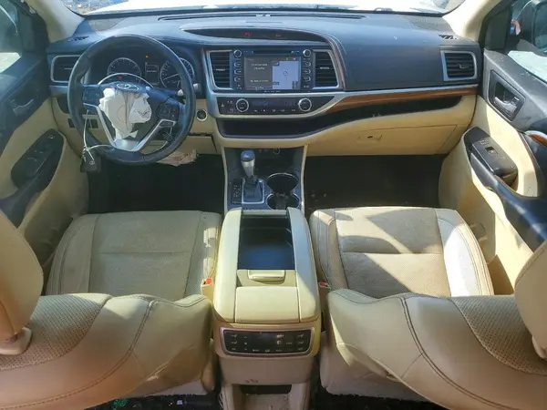 5TDDZRFH5JS804320 2018 TOYOTA HIGHLANDER - Image 8