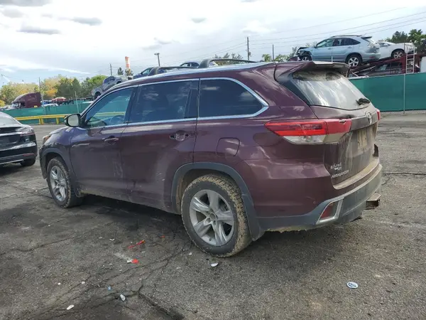 5TDDZRFH5JS809176 2018 TOYOTA HIGHLANDER - Image 2