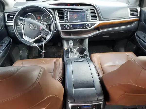 5TDDZRFH5JS809176 2018 TOYOTA HIGHLANDER - Image 8