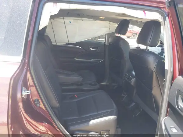 5TDDZRFH5JS824714 2018 TOYOTA HIGHLANDER - Image 8
