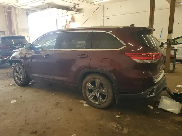 5TDDZRFH5JS834966 2018 TOYOTA HIGHLANDER - Image 2