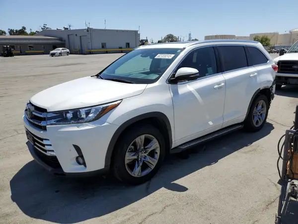 5TDDZRFH5JS852061 2018 TOYOTA HIGHLANDER - Image 1