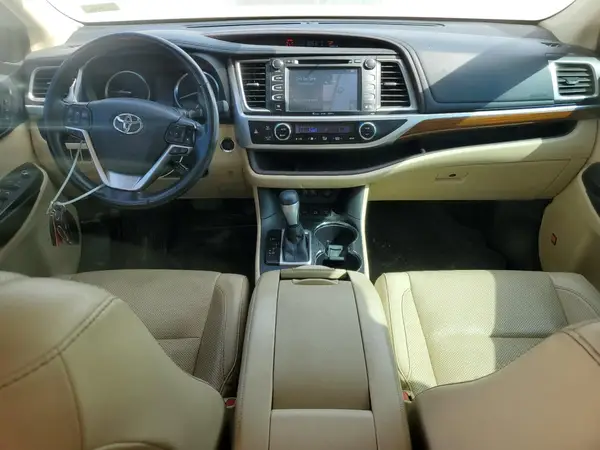 5TDDZRFH5JS871726 2018 TOYOTA HIGHLANDER - Image 8