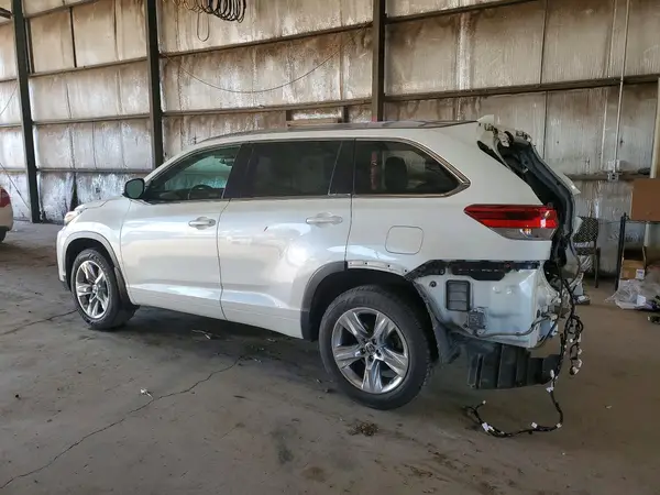5TDDZRFH5JS906068 2018 TOYOTA HIGHLANDER - Image 2