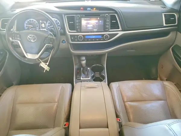 5TDDZRFH5JS906068 2018 TOYOTA HIGHLANDER - Image 8
