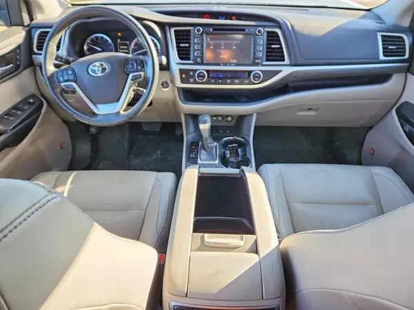 5TDDZRFH5KS703098 2019 TOYOTA HIGHLANDER - Image 8