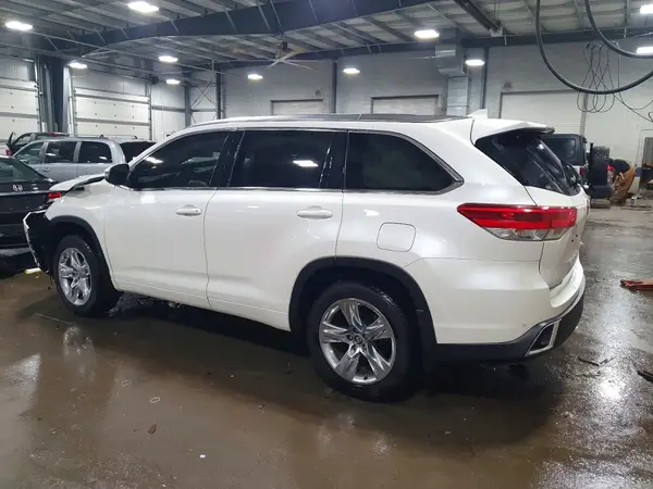 5TDDZRFH5KS715459 2019 TOYOTA HIGHLANDER - Image 2