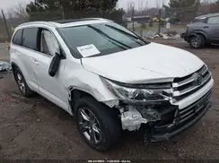 5TDDZRFH5KS746744 2019 TOYOTA HIGHLANDER