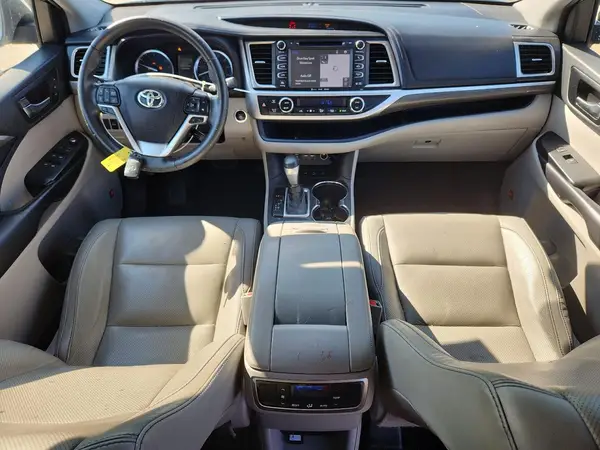 5TDDZRFH5KS747165 2019 TOYOTA HIGHLANDER - Image 8